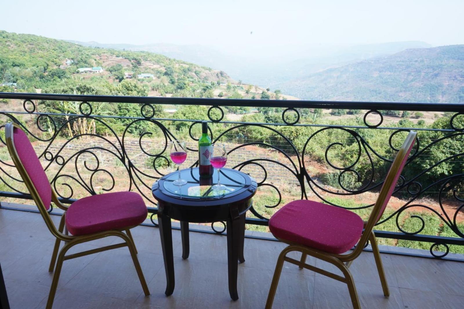 Bulverton Valley Villa Mahabaleshwar Bagian luar foto